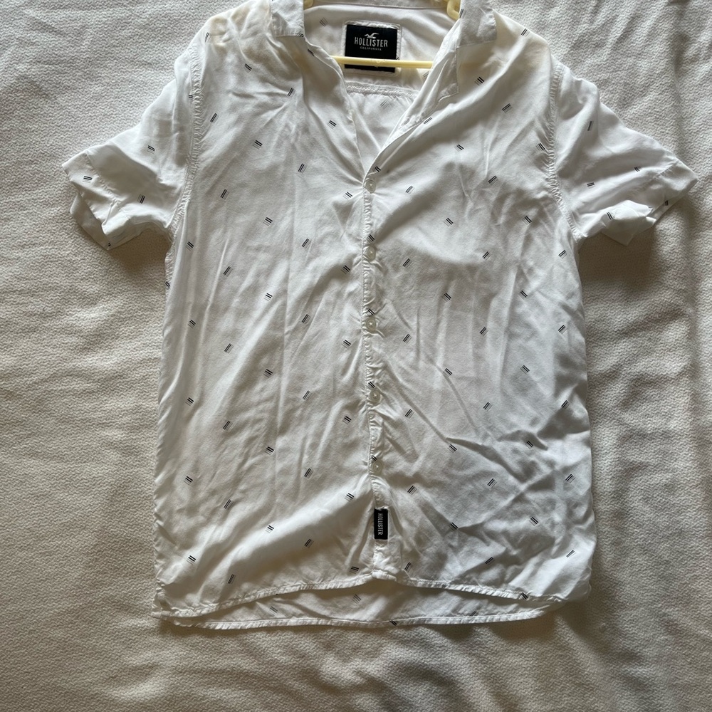 Hollister White Short Sleeve Dress Shirt